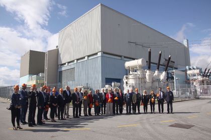 Veleposlaniki iz EU obiskali slovensko nuklearko v Krškem